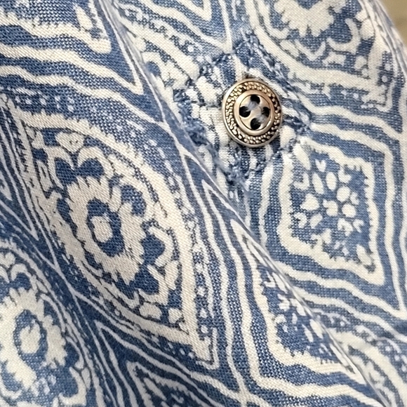 Catherine's 1X 100% Lyocell Geometric Blue White Button Up Shacket Boho Office - Picture 5 of 8